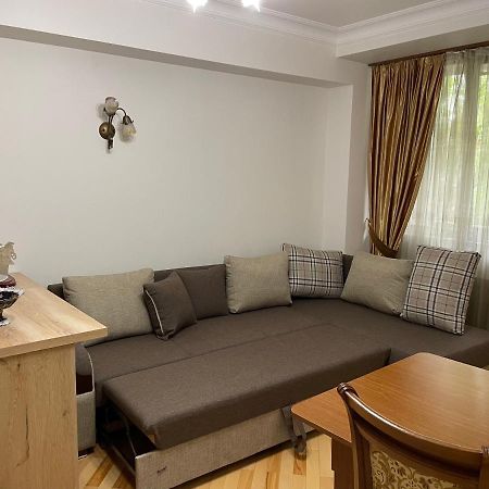 Apartment In City Center Yerevan Ngoại thất bức ảnh