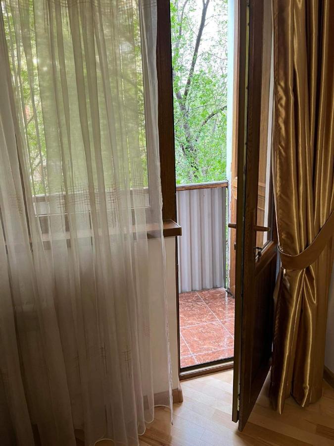 Apartment In City Center Yerevan Ngoại thất bức ảnh